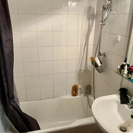 Апартаменты Charming Location In Saint-germain-des-pres Париж