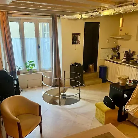 Charming Location In Saint-germain-des-pres