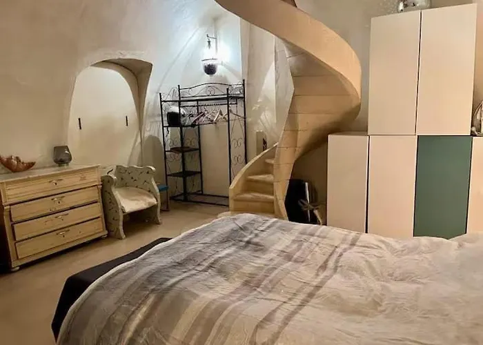 Charming Location In Saint-germain-des-pres *